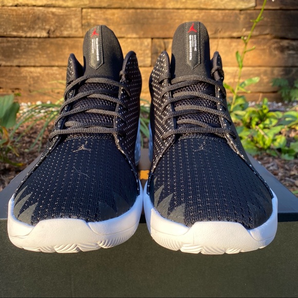 jumpman diamond 2 mid